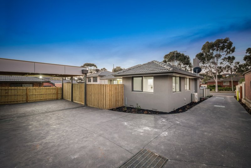 Photo - 1/322 Waverley Road, Mount Waverley VIC 3149 - Image 11