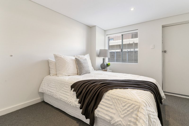 Photo - 13/23 Avonmore Terrace, Cottesloe WA 6011 - Image 6