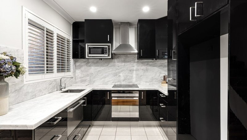 Photo - 13/241-243 Old Windsor Road, Old Toongabbie NSW 2146 - Image 2