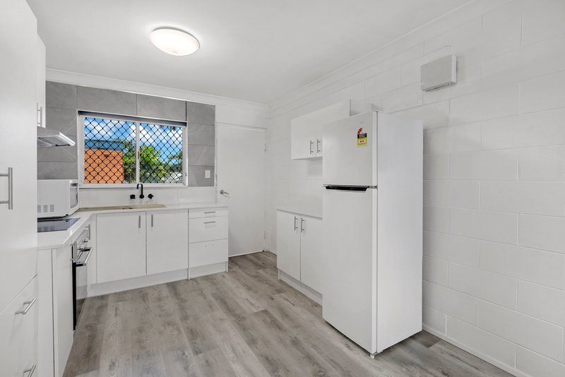 Photo - 13/247 Sheridan Street, Cairns North QLD 4870 - Image 2