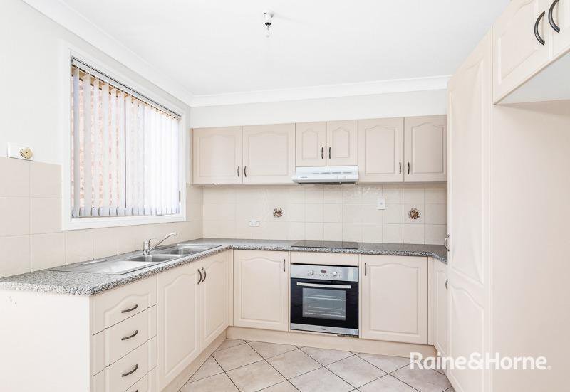 Photo - 13/25 Stanbury Place, Quakers Hill NSW 2763 - Image 3