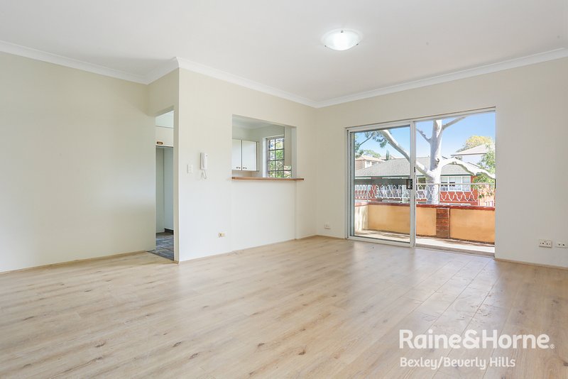 Photo - 13/26-30 Hampton Court Road, Carlton NSW 2218 - Image 2