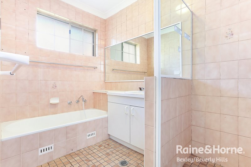 Photo - 13/26-30 Hampton Court Road, Carlton NSW 2218 - Image 4