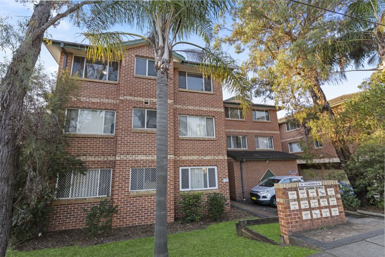 13/26-30 Sherwood Road, Merrylands NSW 2160