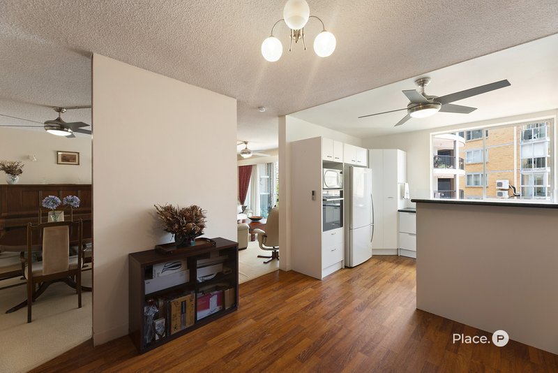 Photo - 13/26 Brisbane Street, Toowong QLD 4066 - Image 6