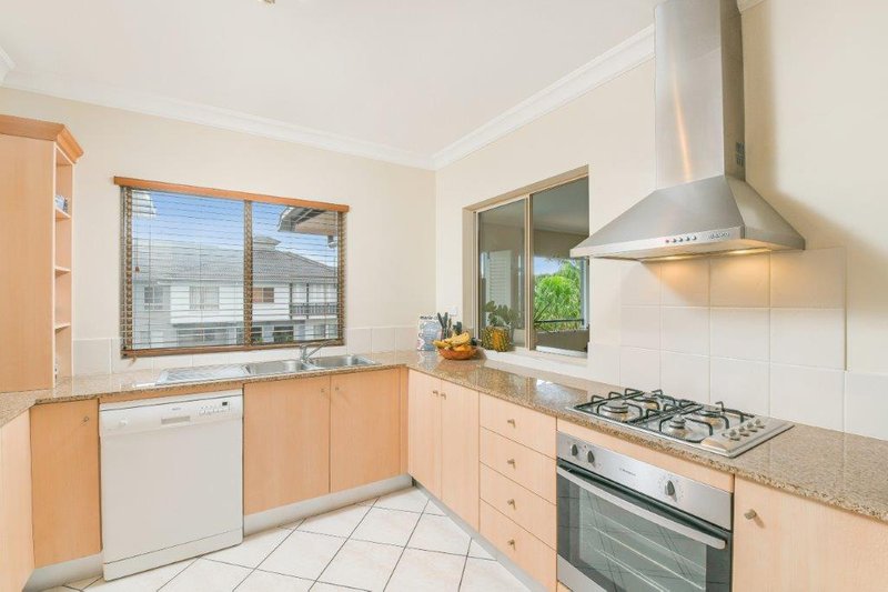 Photo - 1326/2-10 Greenslopes Street, Cairns North QLD 4870 - Image 3