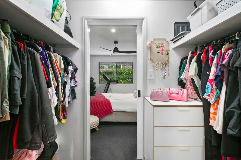 Photo - 13/272 Torquay Terrace, Torquay QLD 4655 - Image 9