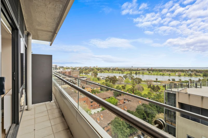 Photo - 1328/572 St Kilda Road, Melbourne VIC 3004 - Image 2