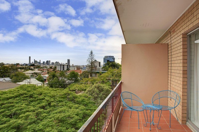 Photo - 13/29 Grove Street, Toowong QLD 4066 - Image 8