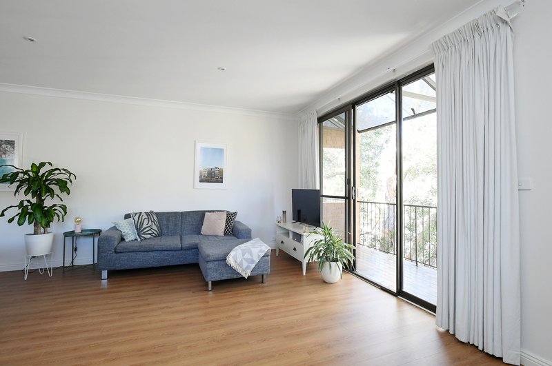 Photo - 13/29 Simpson Street, Bondi NSW 2026 - Image 4