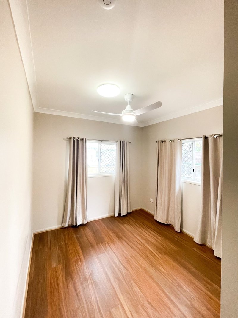 Photo - 132A Chester Road, Annerley QLD 4103 - Image 6