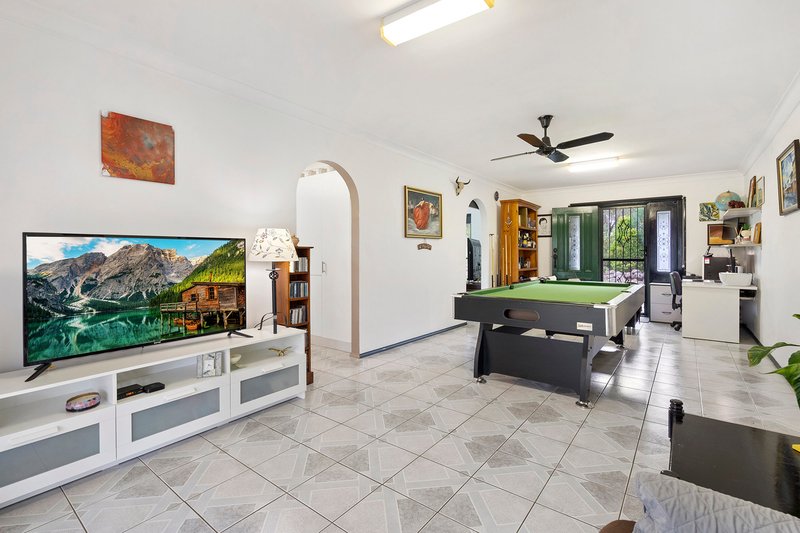 Photo - 133-137 Chesterfield Road, Park Ridge South QLD 4125 - Image 13