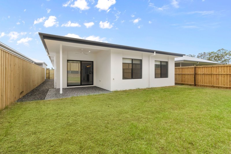 Photo - 133 Ashwood Circuit, Chambers Flat QLD 4133 - Image 5