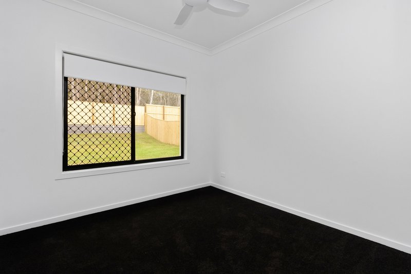 Photo - 133 Ashwood Circuit, Chambers Flat QLD 4133 - Image 8