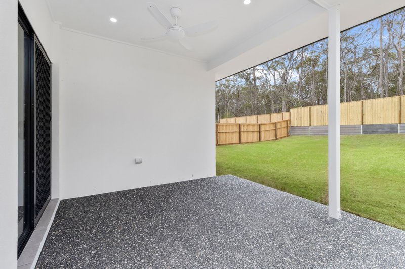 Photo - 133 Ashwood Circuit, Chambers Flat QLD 4133 - Image 9