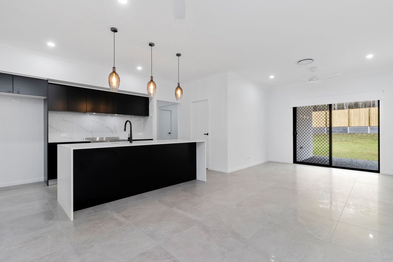 Photo - 133 Ashwood Circuit, Chambers Flat QLD 4133 - Image 12