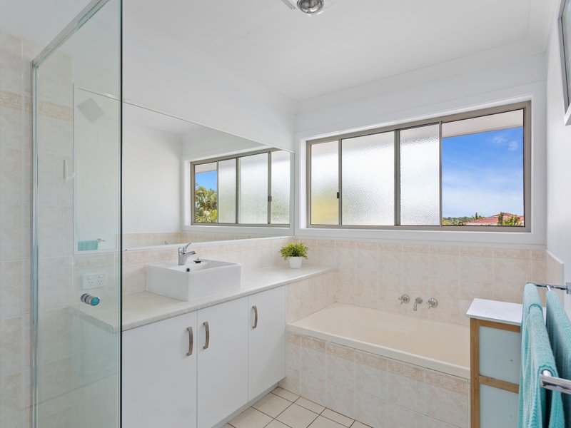 Photo - 133 Avon Ave , Banksia Beach QLD 4507 - Image 16