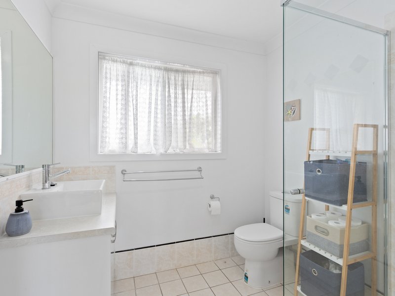 Photo - 133 Avon Ave , Banksia Beach QLD 4507 - Image 13