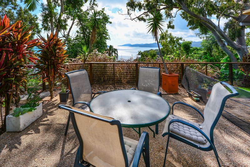 Photo - 13/3 Banksia Court, Sunset Waters, Hamilton Island QLD 4803 - Image 7