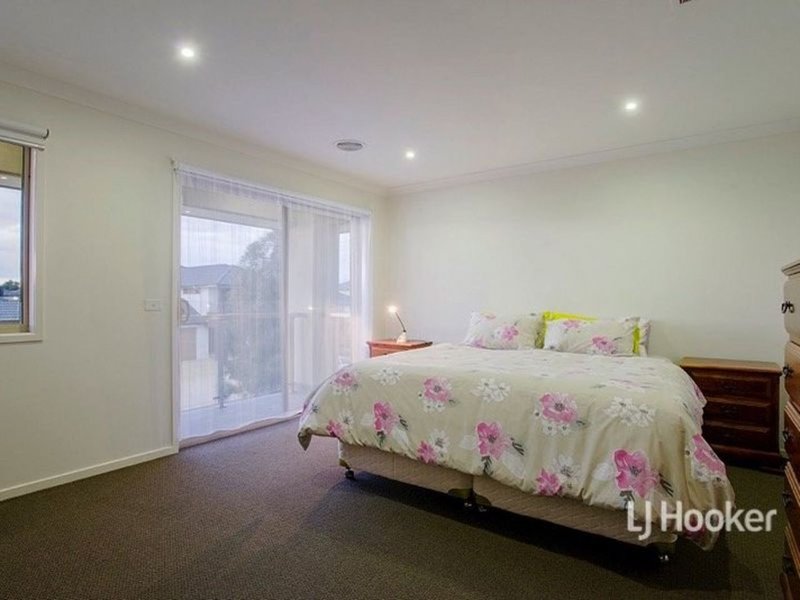 Photo - 133 Beachview Parade, Sanctuary Lakes VIC 3030 - Image 7