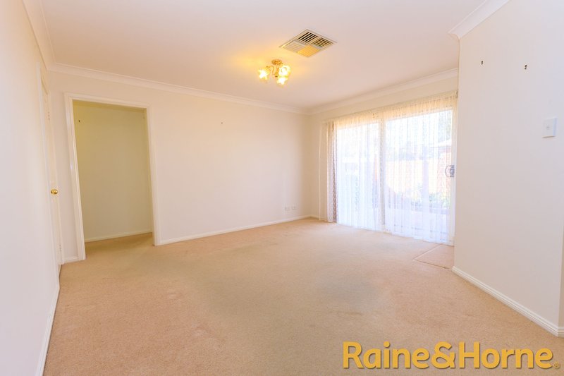 Photo - 1/33 Boundary Road, Dubbo NSW 2830 - Image 3