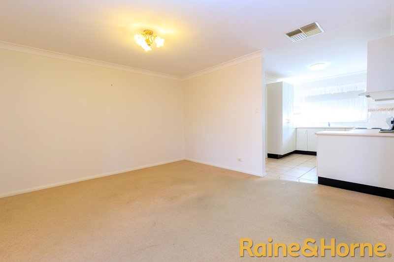 Photo - 1/33 Boundary Road, Dubbo NSW 2830 - Image 4