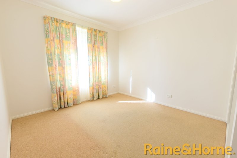 Photo - 1/33 Boundary Road, Dubbo NSW 2830 - Image 5