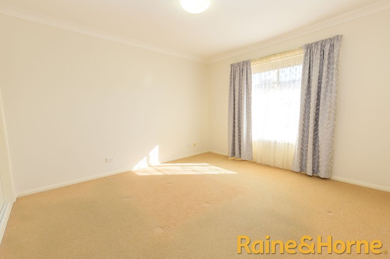 Photo - 1/33 Boundary Road, Dubbo NSW 2830 - Image 6