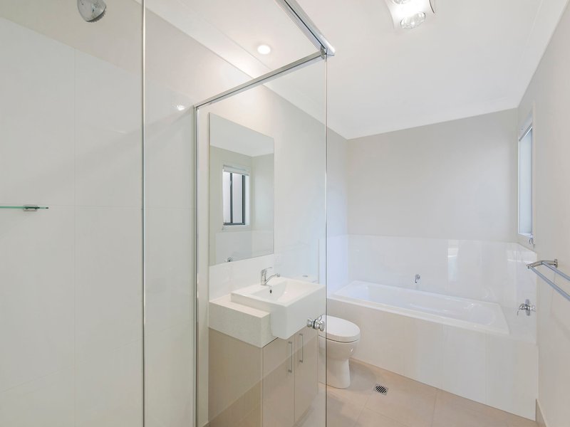 Photo - 1/33 Citron Place, Palmwoods QLD 4555 - Image 4