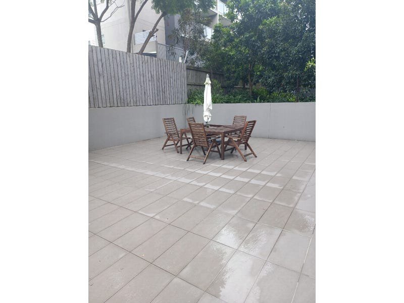 Photo - 1/33 Florrie Street, Lutwyche QLD 4030 - Image 8