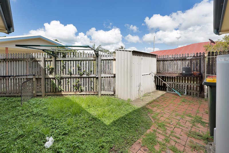 Photo - 1/33 Frank Cowley Drive, Glenella QLD 4740 - Image 11