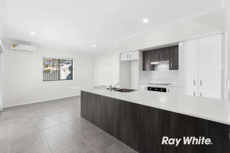 Photo - 1/33 Freycinet Drive, Sunshine Bay NSW 2536 - Image 3