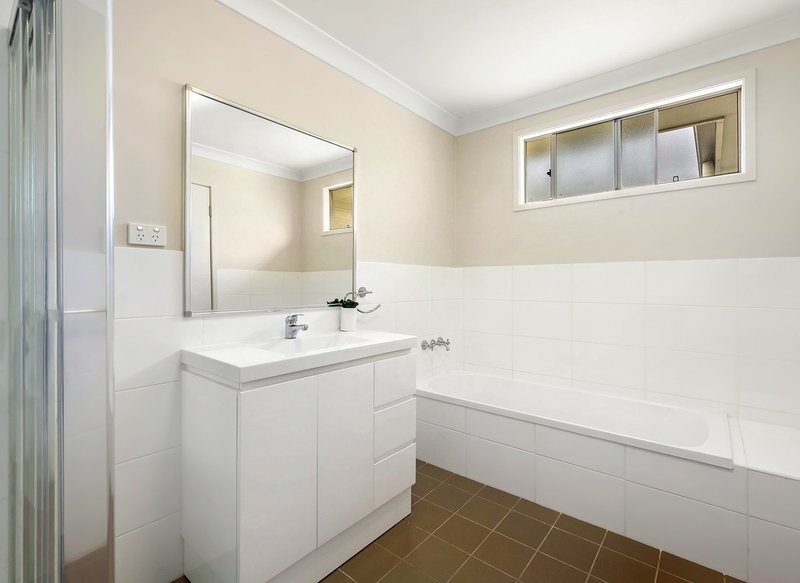 Photo - 13/3 Gahnia Place, Hamlyn Terrace NSW 2259 - Image 4