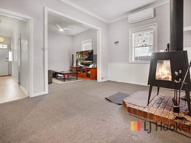 Photo - 133 Havannah Street, Bathurst NSW 2795 - Image 9