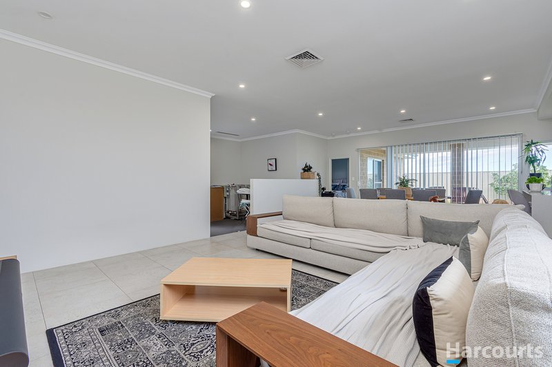 Photo - 133 Hawksbill Drive, Alkimos WA 6038 - Image 5