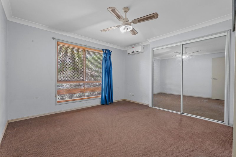 Photo - 133 Henty Drive, Redbank Plains QLD 4301 - Image 11
