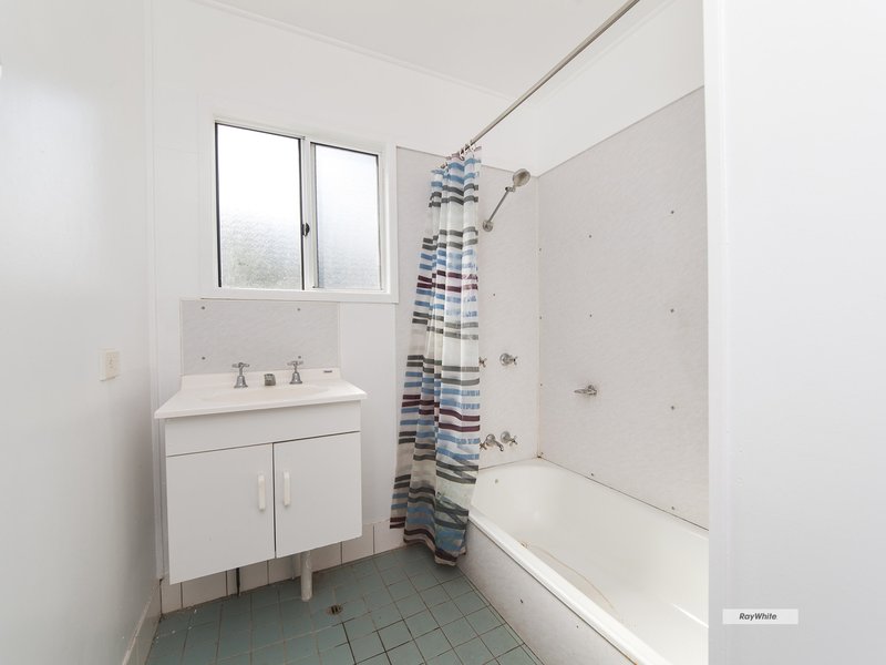 Photo - 133 Hyde Street, Frenchville QLD 4701 - Image 8