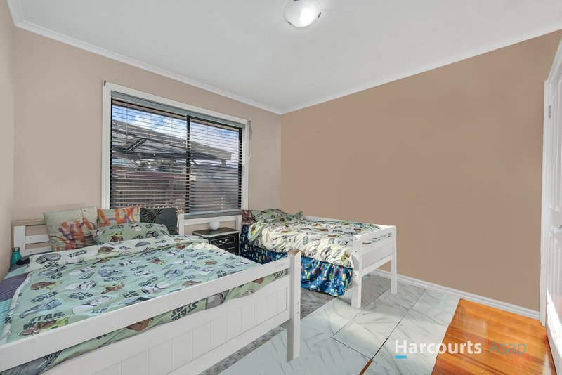 Photo - 1/33 Latham Crescent, Dandenong North VIC 3175 - Image 4