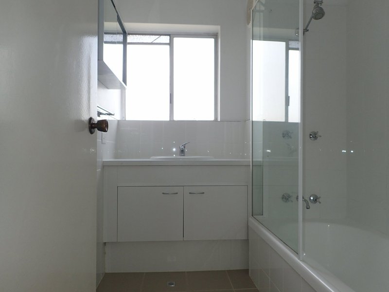 Photo - 1/33 Lowerson Street, Lutwyche QLD 4030 - Image 8