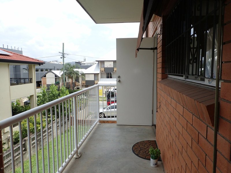 Photo - 1/33 Lowerson Street, Lutwyche QLD 4030 - Image 9