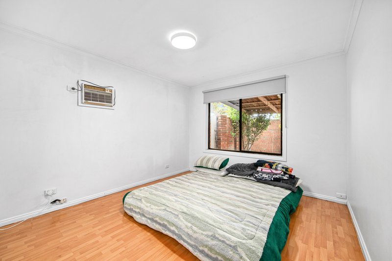 Photo - 1/33 Merton Street, Altona Meadows VIC 3028 - Image 5