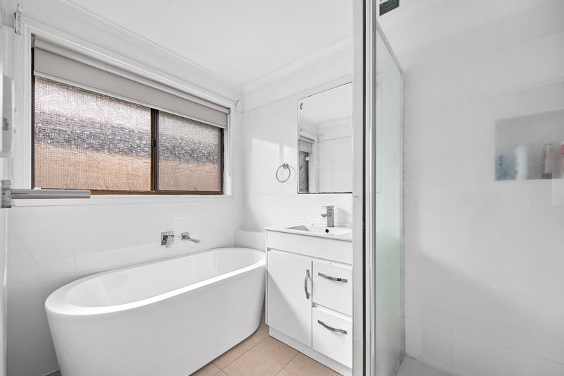 Photo - 1/33 Merton Street, Altona Meadows VIC 3028 - Image 6