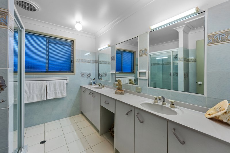 Photo - 1/33 Nankeen Avenue, Paradise Point QLD 4216 - Image 22