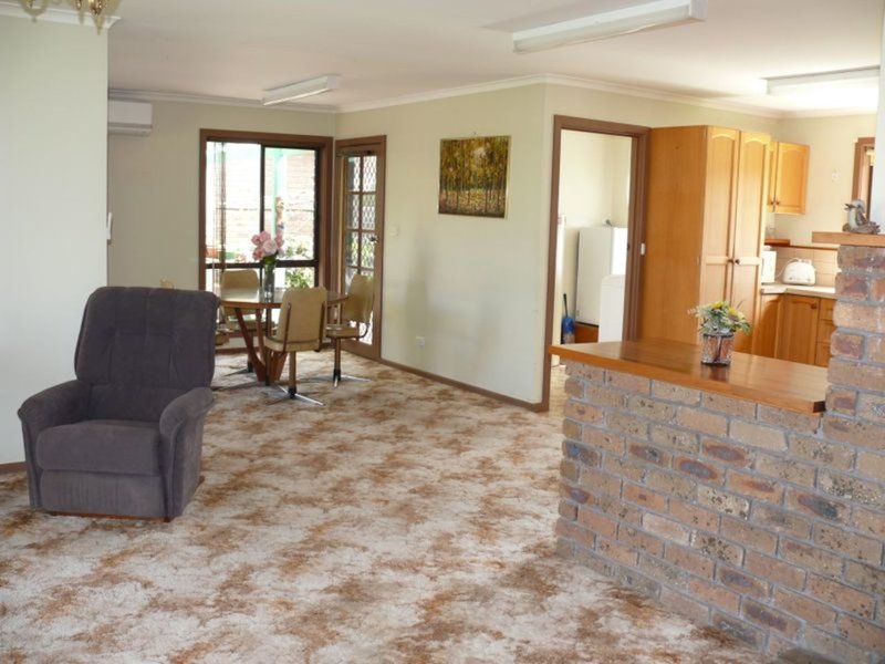 Photo - 1/33 Newton Close, Paynesville VIC 3880 - Image 5