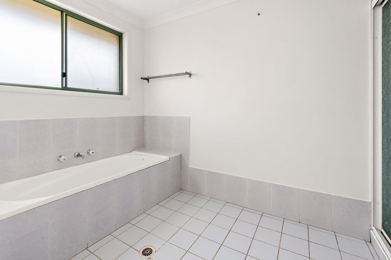 Photo - 1/33 Pagoda Crescent, Quakers Hill NSW 2763 - Image 7