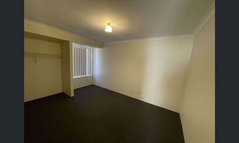 Photo - 133 Parmelia Avenue, Parmelia WA 6167 - Image 5