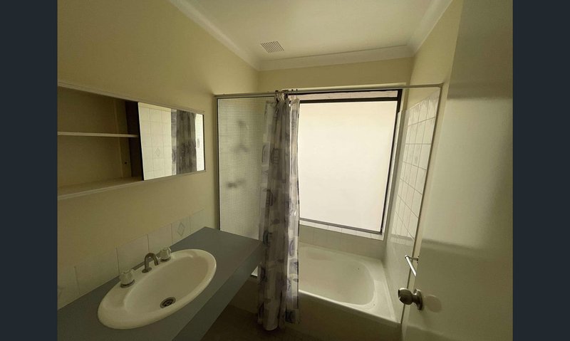 Photo - 133 Parmelia Avenue, Parmelia WA 6167 - Image 8