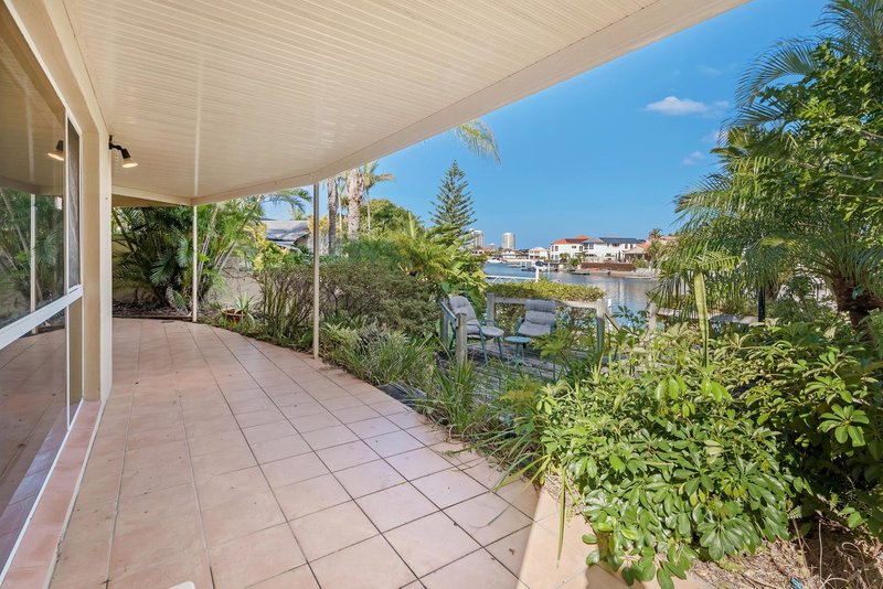 Photo - 133 Pebble Beach Drive, Runaway Bay QLD 4216 - Image 11