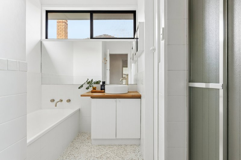 Photo - 133 Rathcown Road, Reservoir VIC 3073 - Image 13