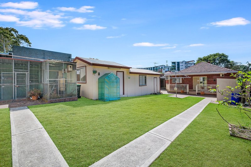 Photo - 133 Rawson Road, Greenacre NSW 2190 - Image 9